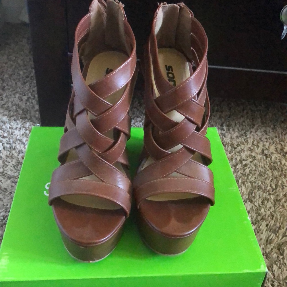 Brown wedges